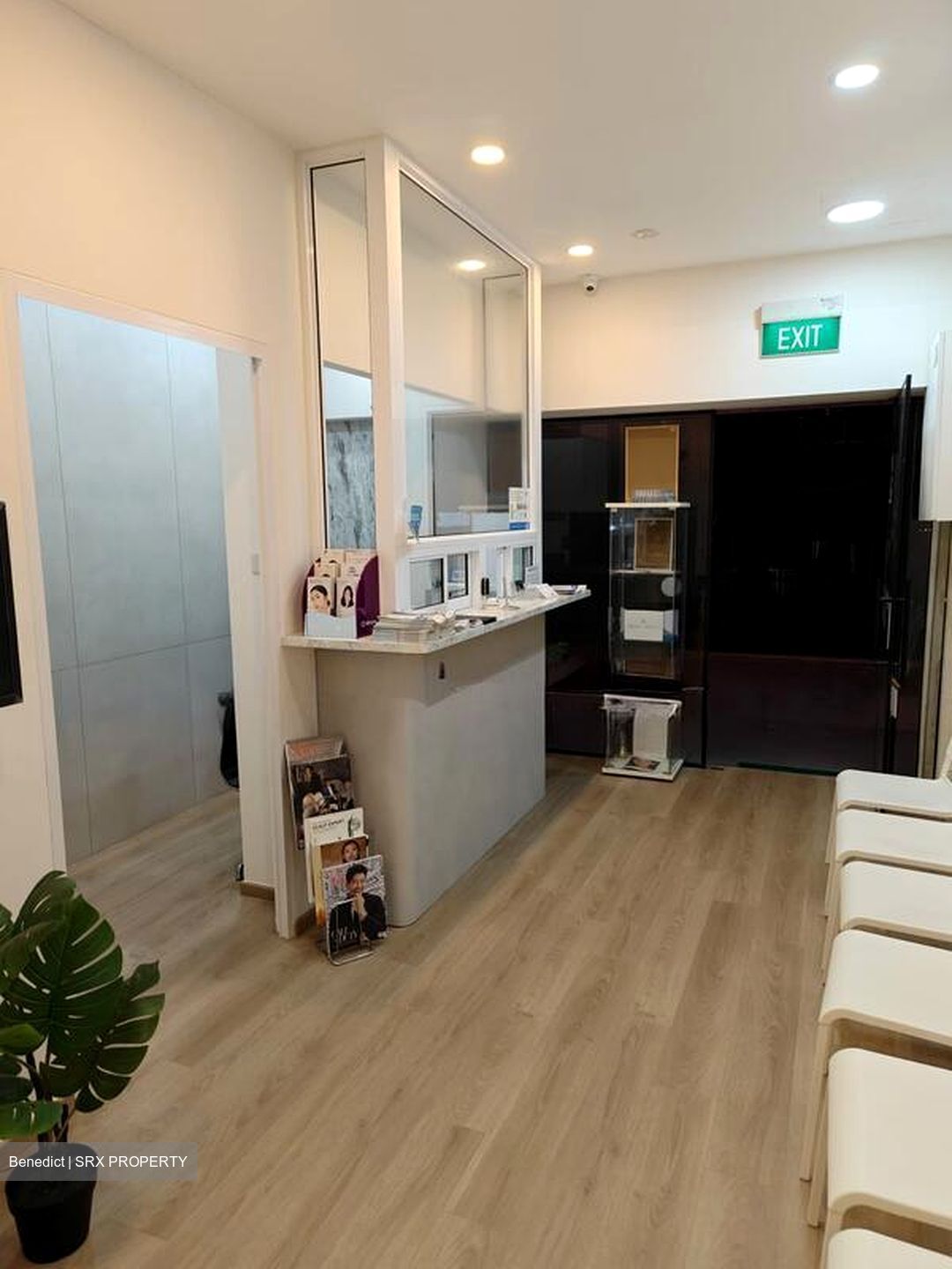 Ang Mo Kio Avenue 1 (D20), Retail #513631001